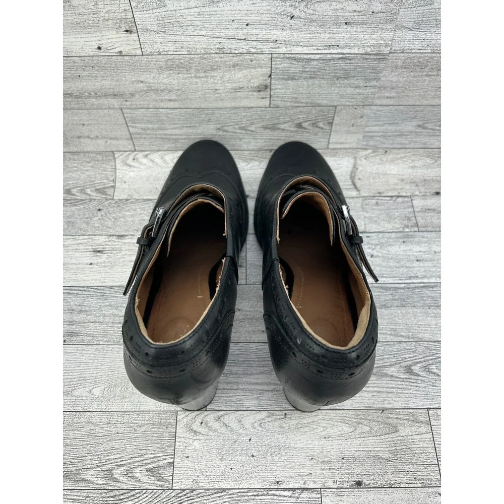 Clarks black leather